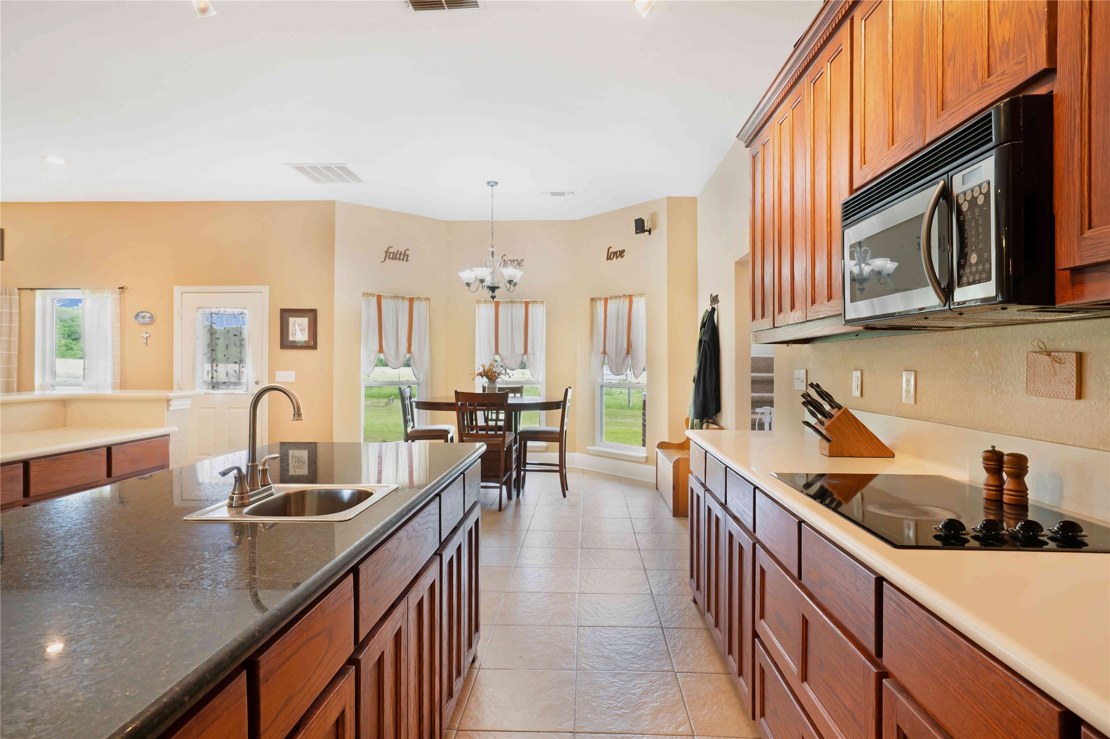 250 County Road 1006 Wolfe City TX 75496