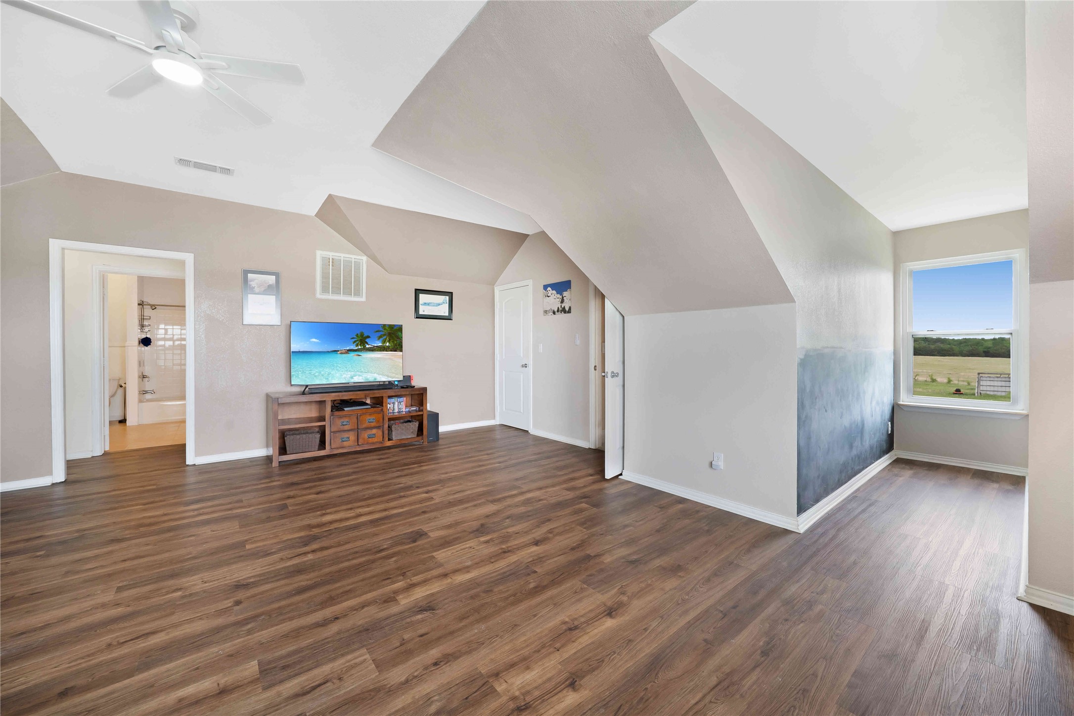250 County Road 1006 Wolfe City TX 75496
