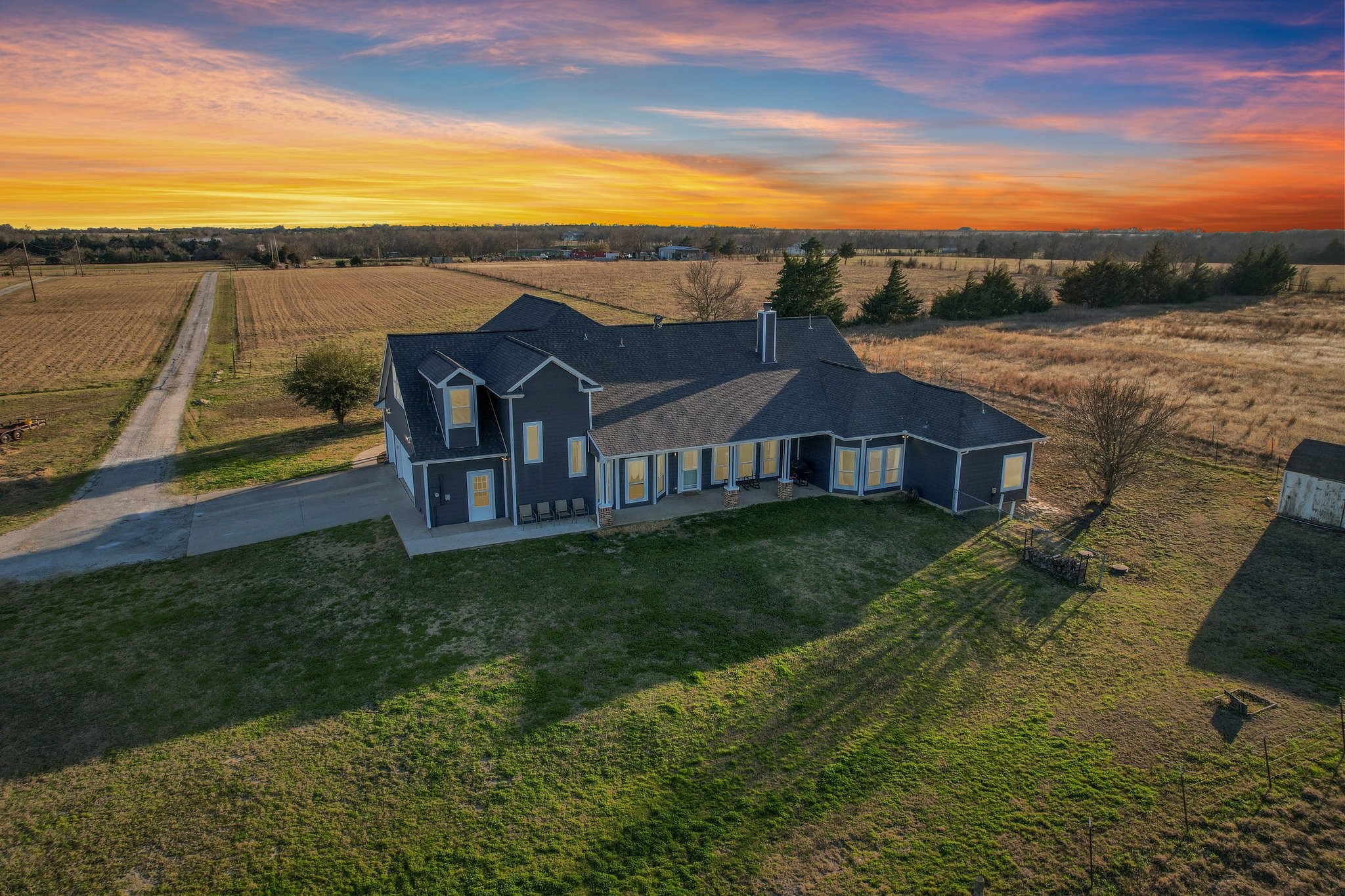250 County Road 1006 Wolfe City TX 75496