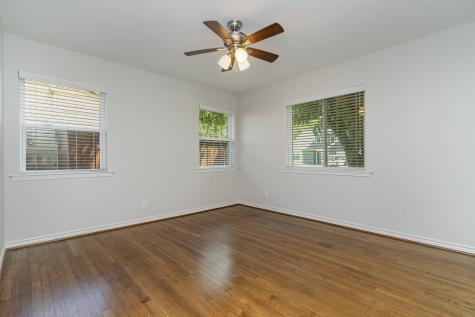 3709 Van Ness Lane Dallas TX 75220