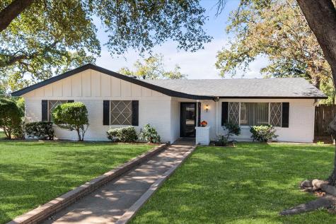 1812 Hilltop Lane Pantego TX 76013