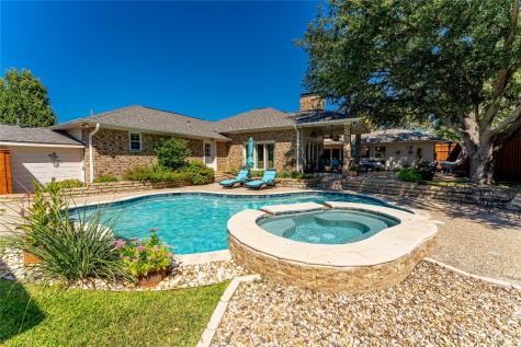 6025 Norfolk Drive Garland TX 75044