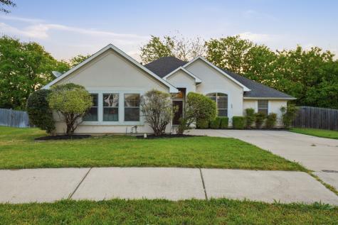 500 Hidden Meadow Court Desoto TX 75115