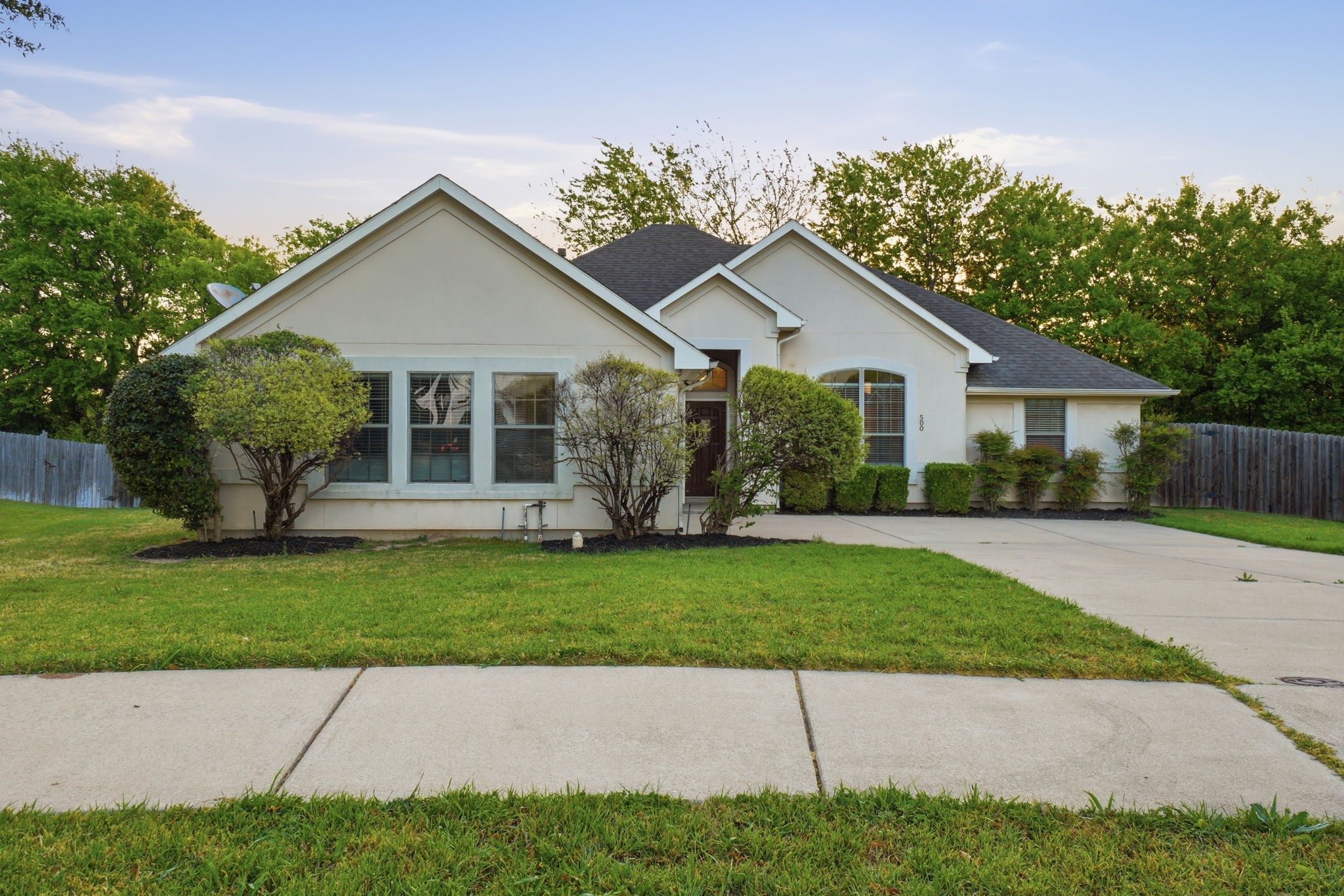 500 Hidden Meadow Court Desoto TX 75115
