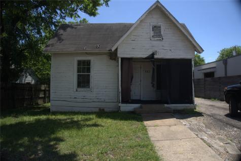 1530 Southerland Avenue Dallas TX 75203