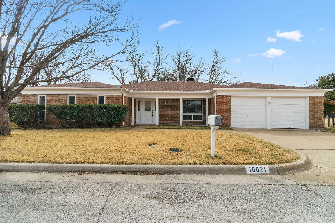 15621 Kingscrest Circle Dallas TX 75248