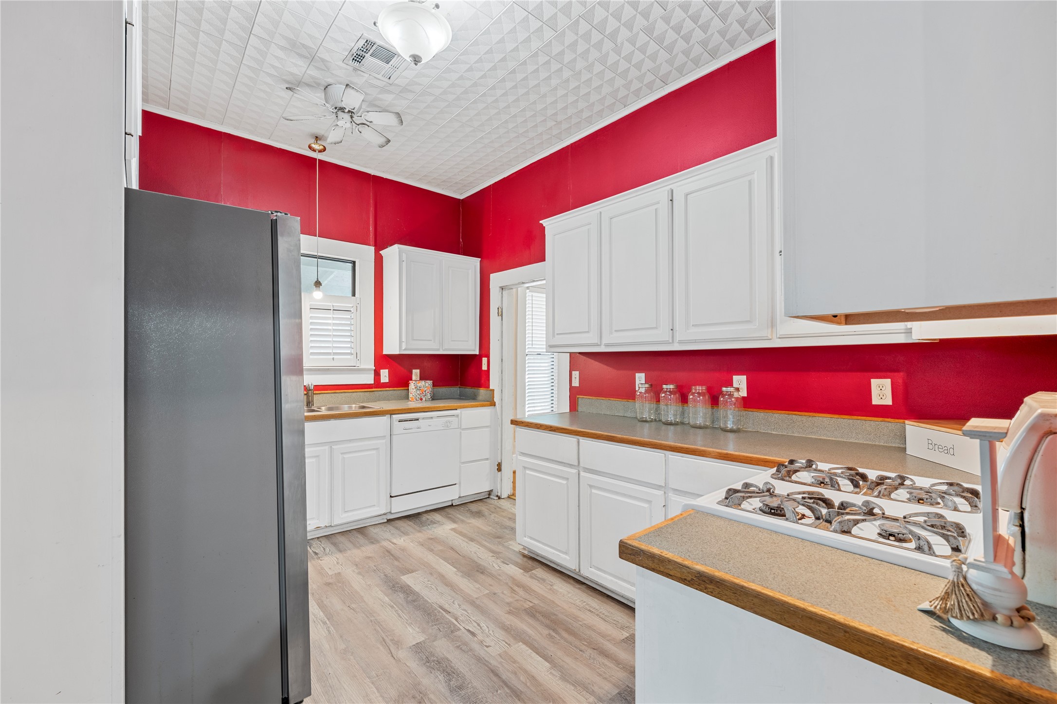 308 S Reagan Street West TX 76691