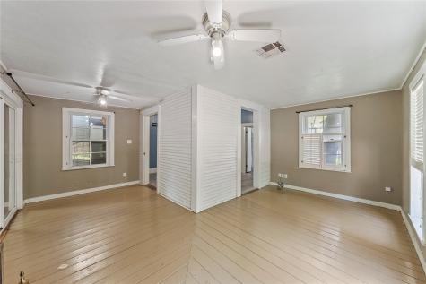 308 S Reagan Street West TX 76691