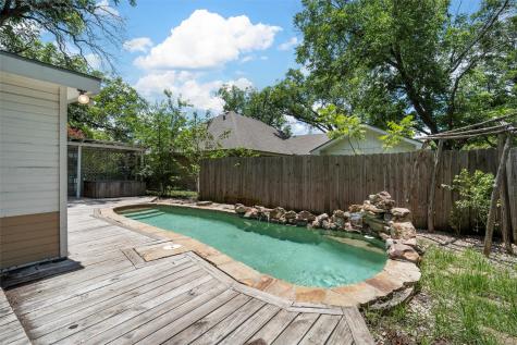 308 S Reagan Street West TX 76691