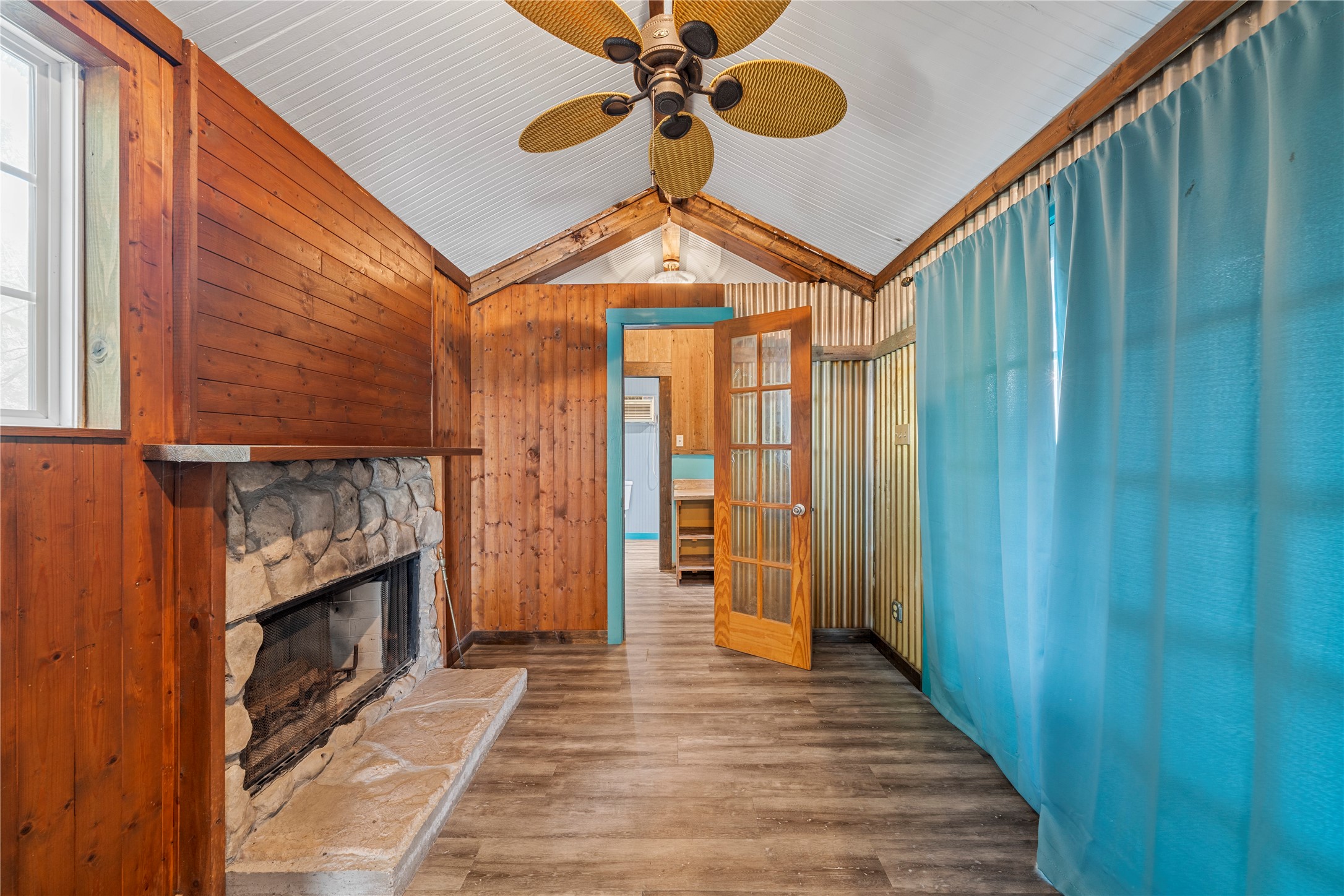 308 S Reagan Street West TX 76691