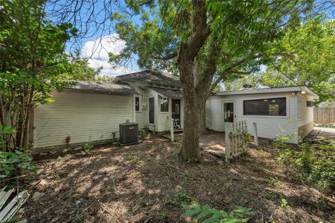 308 S Reagan Street West TX 76691