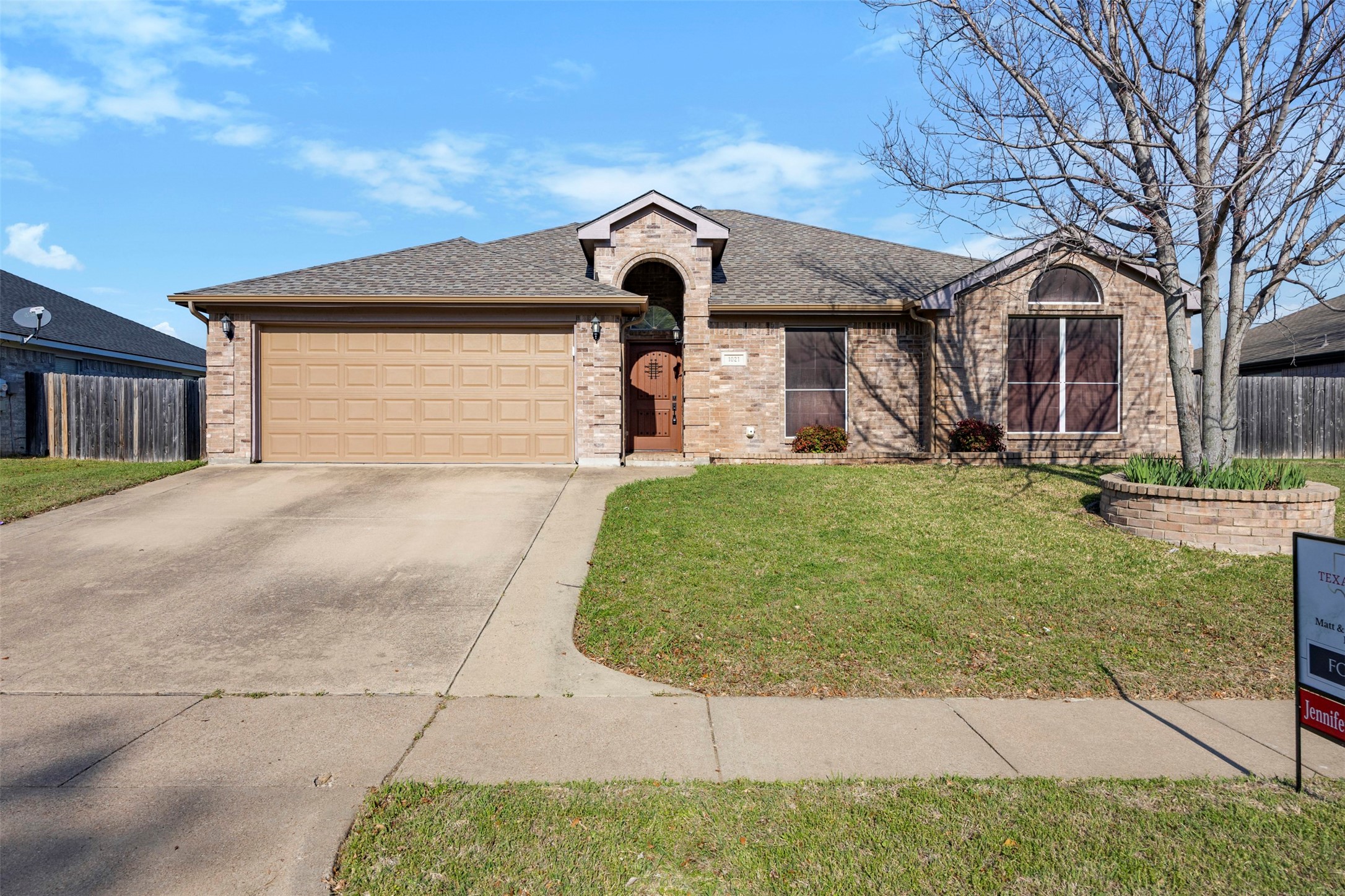 1021 Miles Avenue Burleson TX 76028