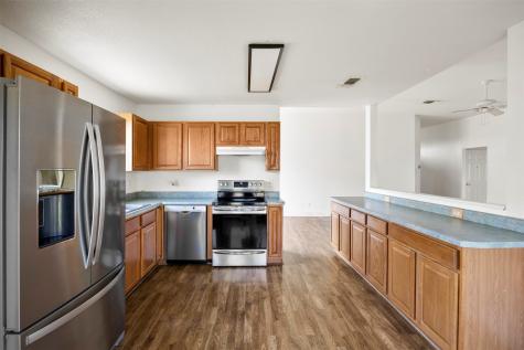 1021 Miles Avenue Burleson TX 76028