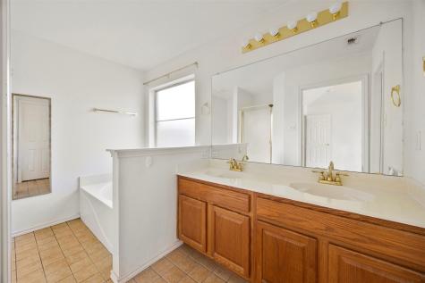 1021 Miles Avenue Burleson TX 76028