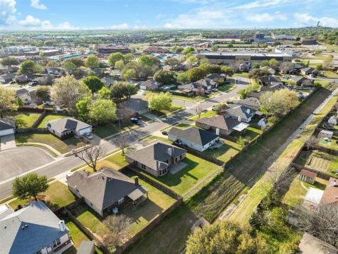 1021 Miles Avenue Burleson TX 76028