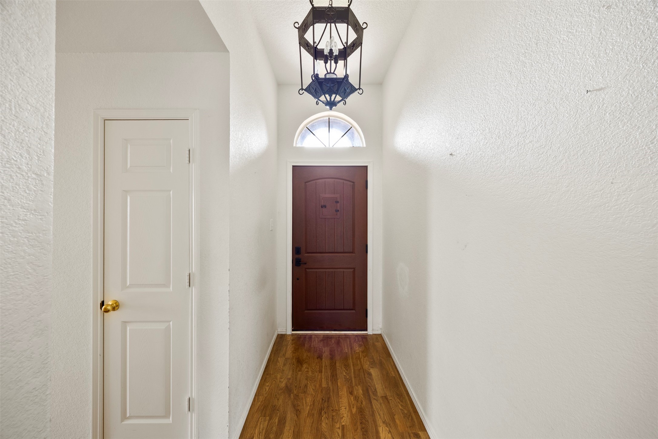 1021 Miles Avenue Burleson TX 76028