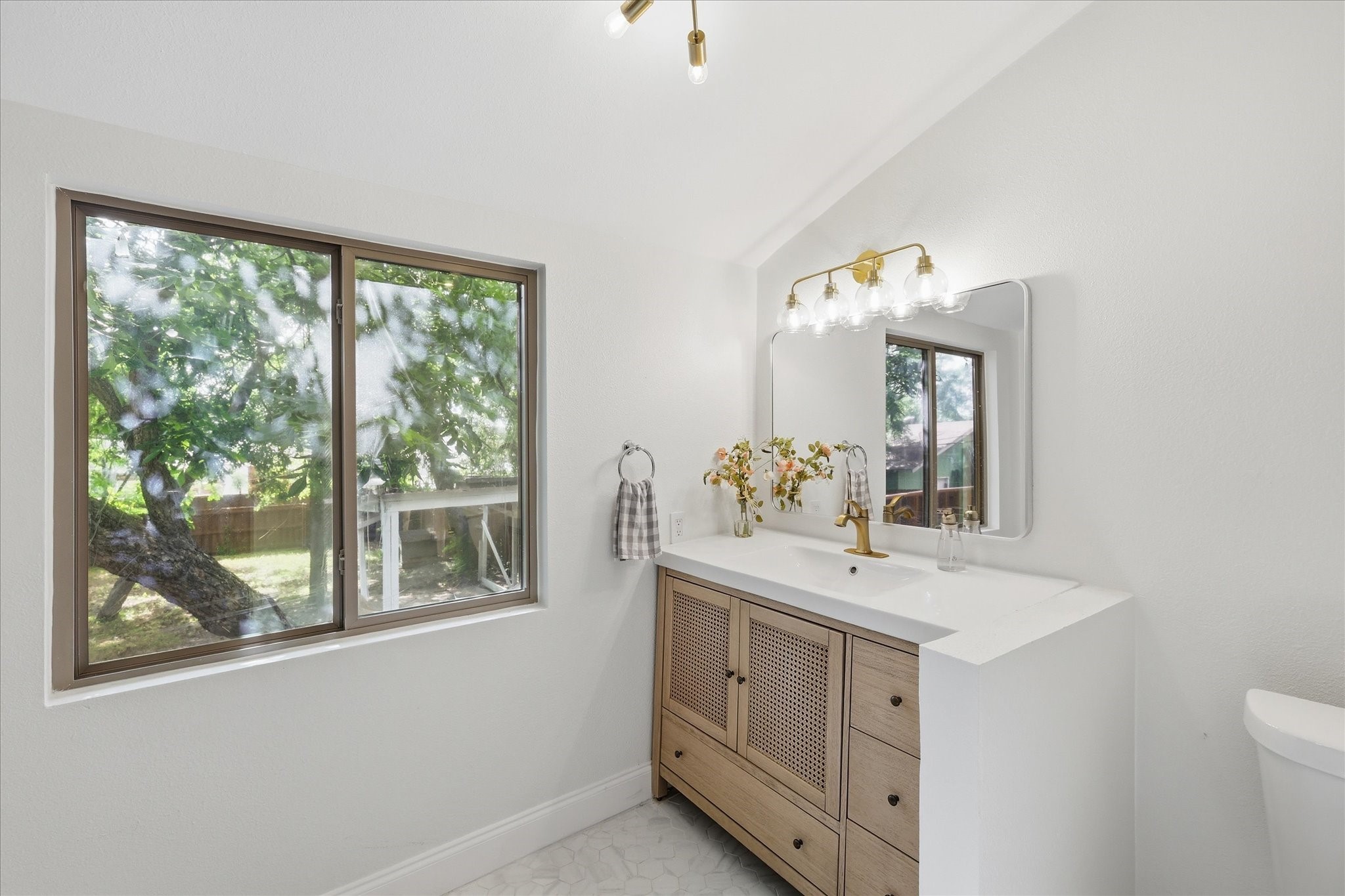 1910 Ramsey Avenue Dallas TX 75216