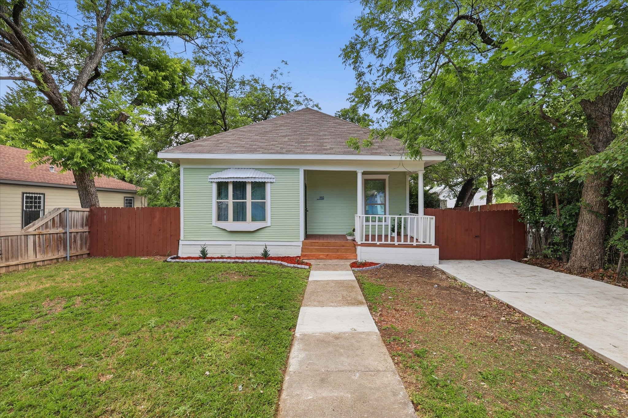 1910 Ramsey Avenue Dallas TX 75216