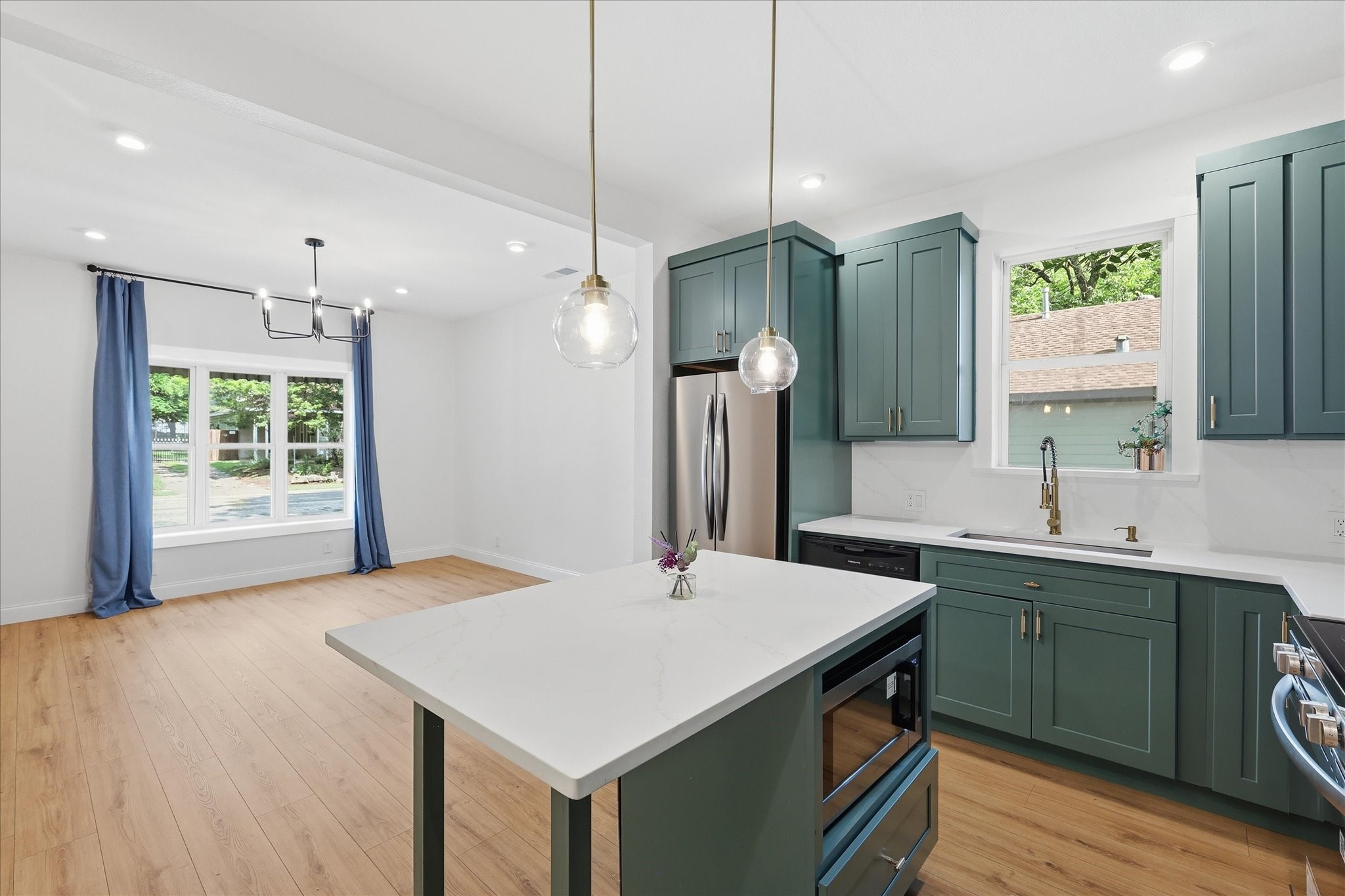 1910 Ramsey Avenue Dallas TX 75216