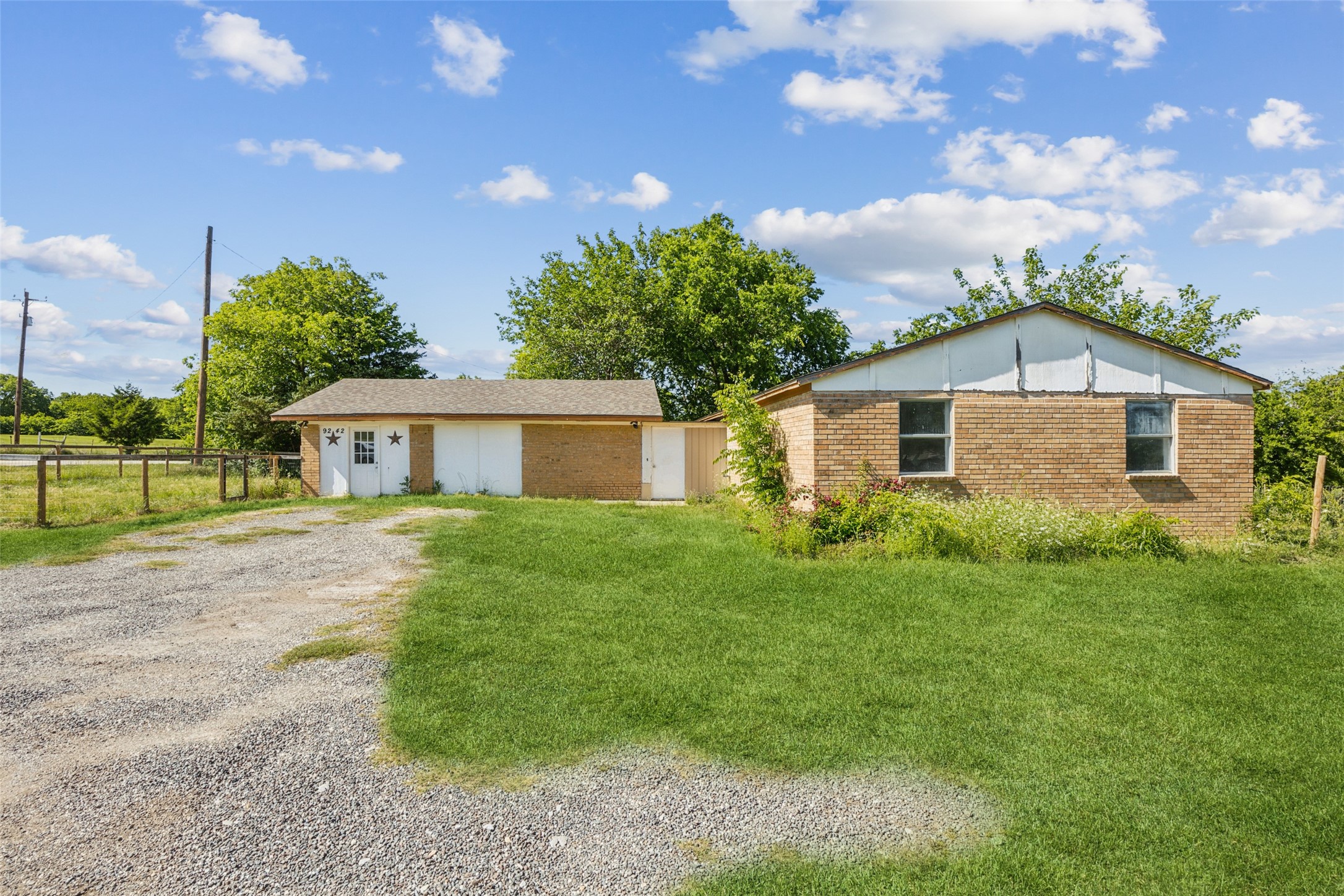 9242 Green Springs Circle Sanger TX 76266