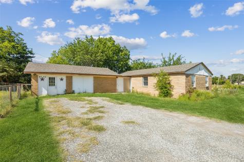 9242 Green Springs Circle Sanger TX 76266