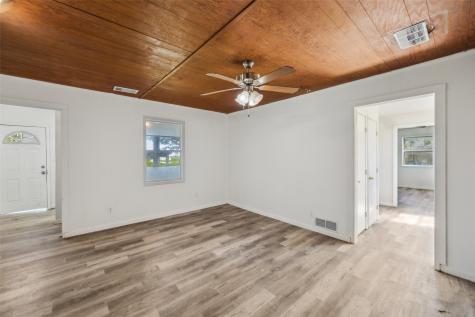 9242 Green Springs Circle Sanger TX 76266