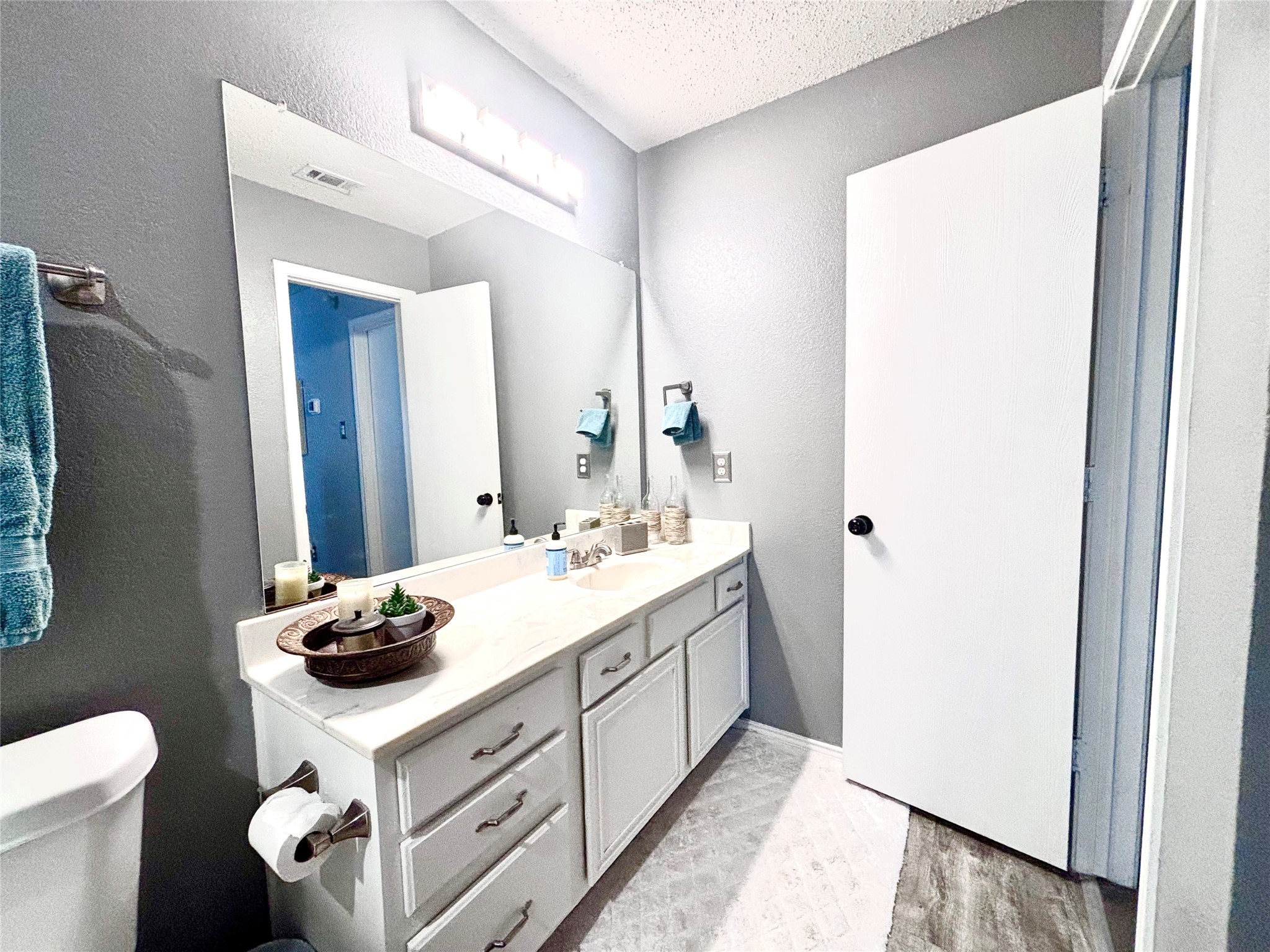 700 Hummingbird Trail Saginaw TX 76131