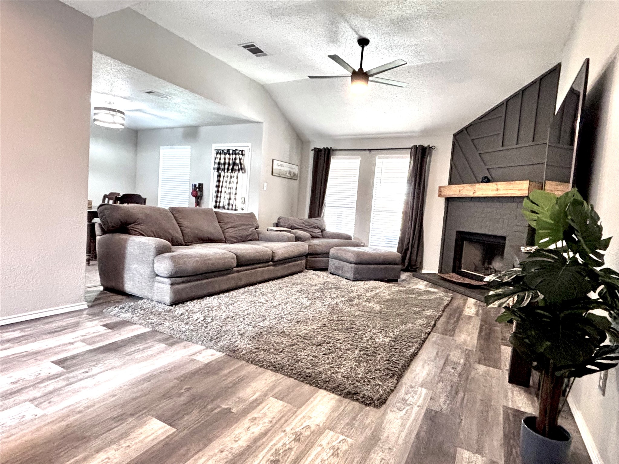 700 Hummingbird Trail Saginaw TX 76131