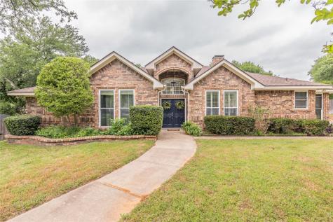 800 Shady Glen Court Fort Worth TX 76120