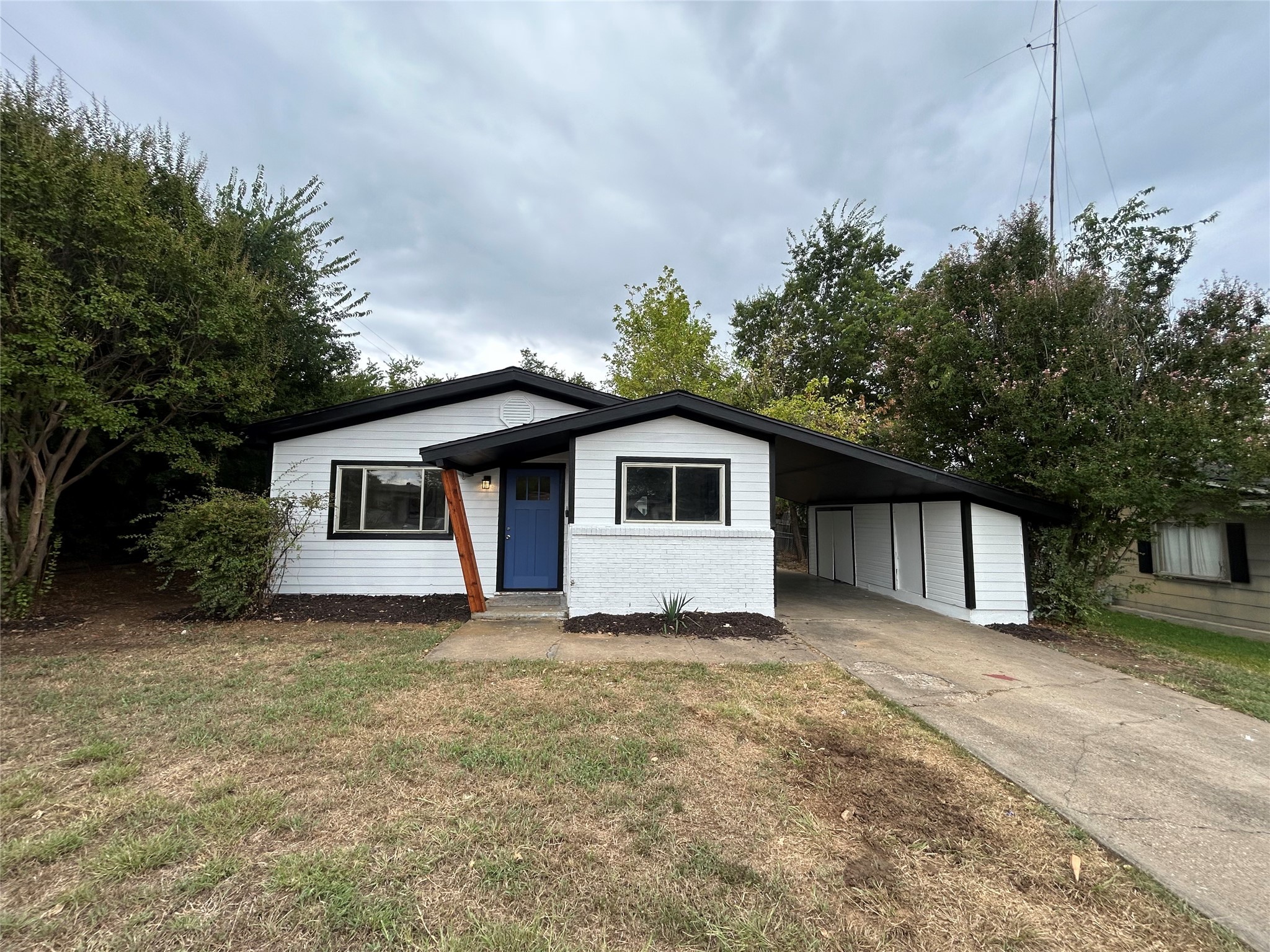1020 Newby Avenue Bridgeport TX 76426