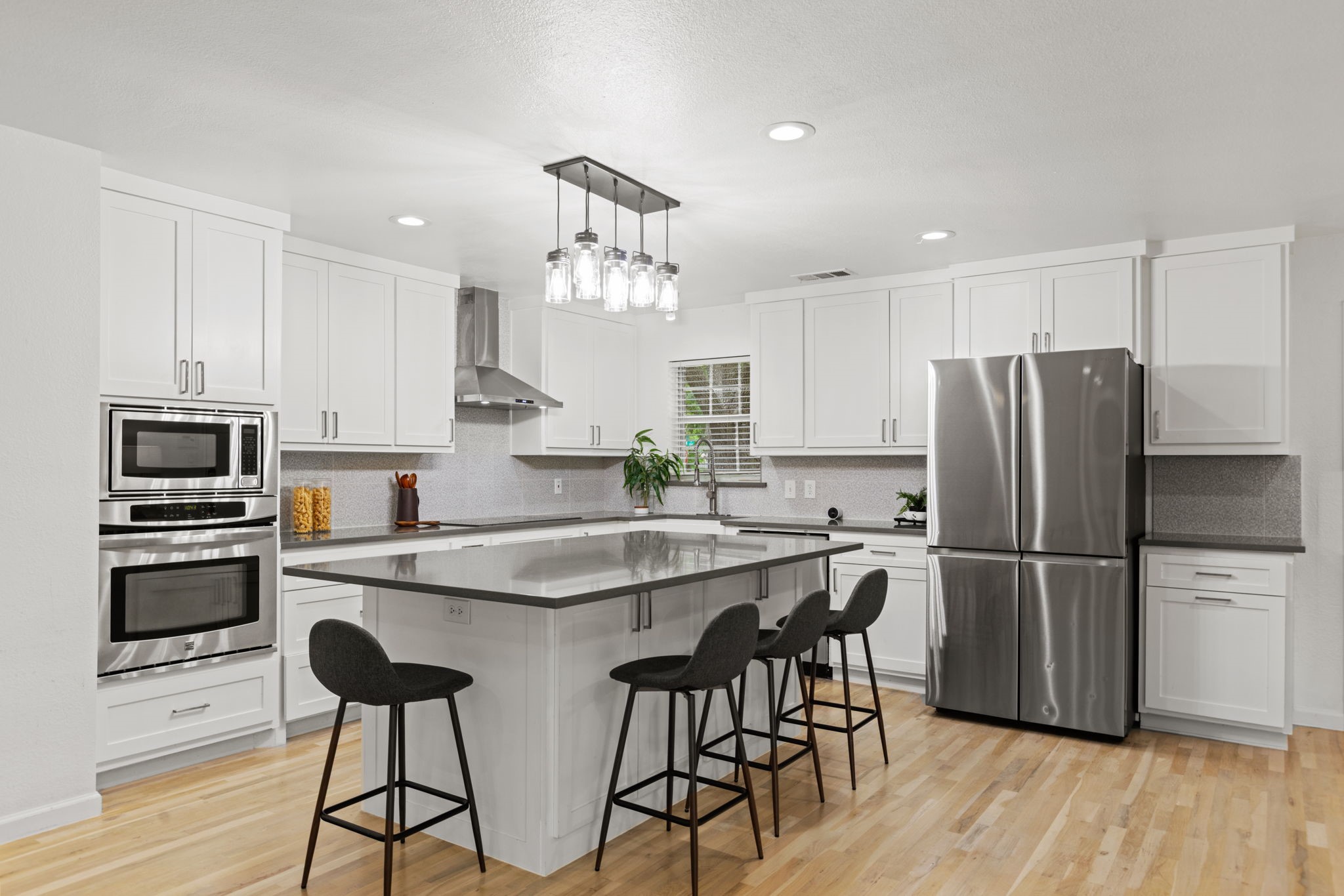 6554 Ridgeview Circle Dallas TX 75240