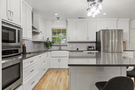 6554 Ridgeview Circle Dallas TX 75240