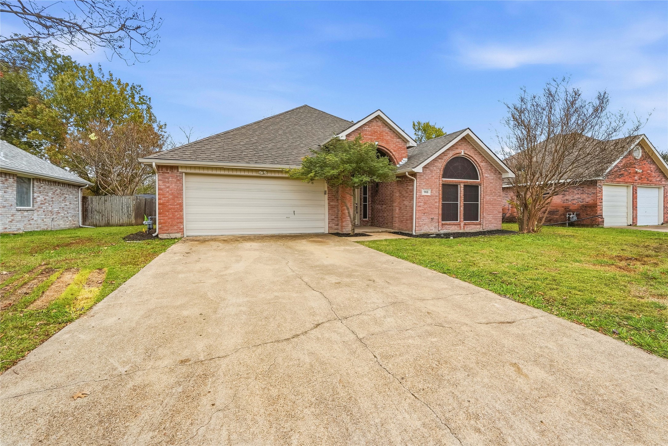908 York Street Forney TX 75126
