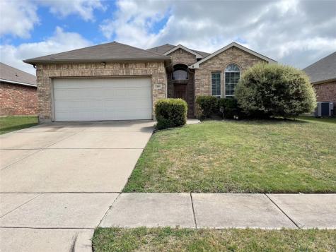 1108 Melrose Drive Burleson TX 76028