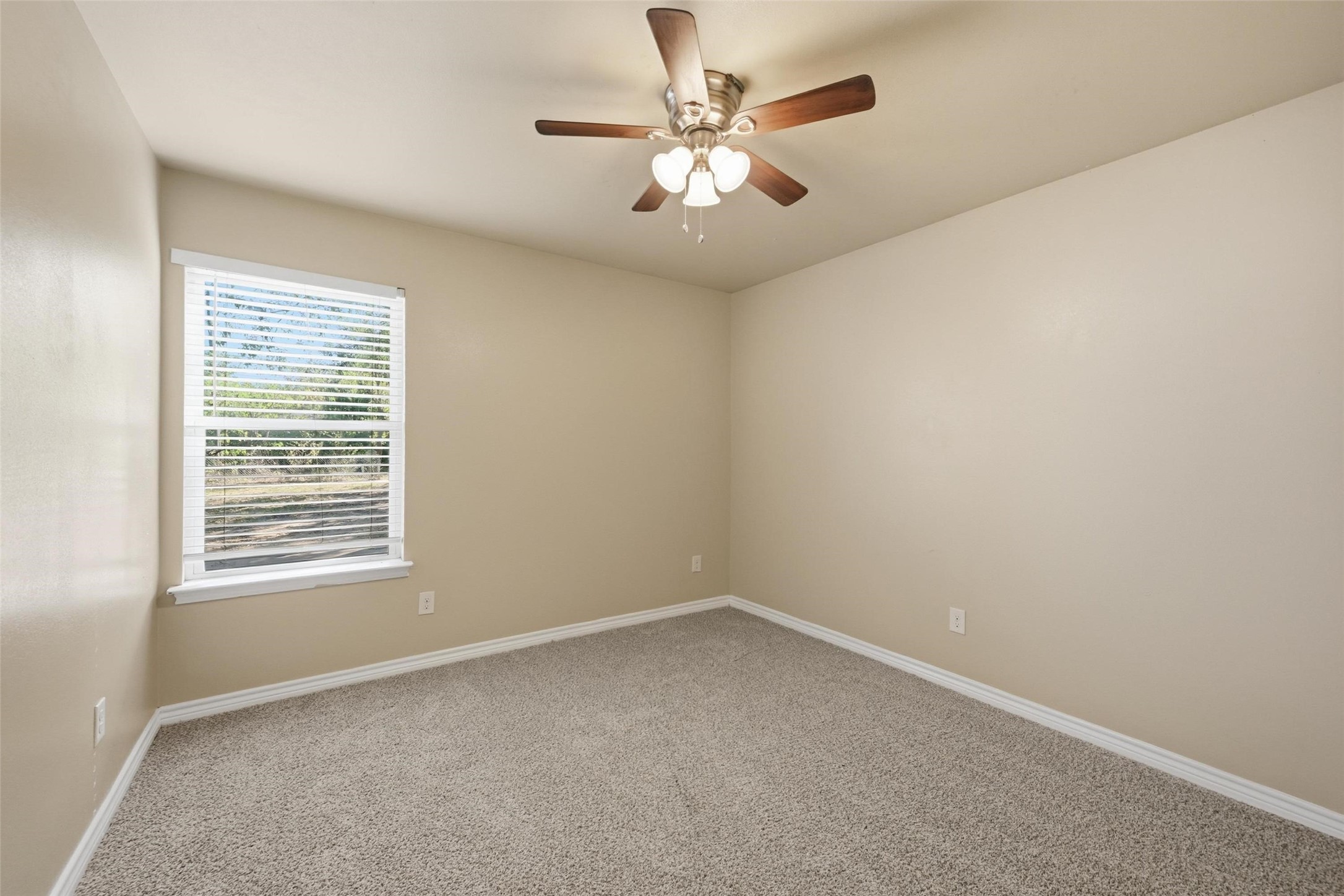 728 W Walker Street Denison TX 75020