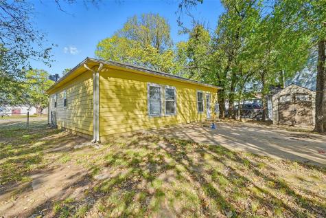 728 W Walker Street Denison TX 75020