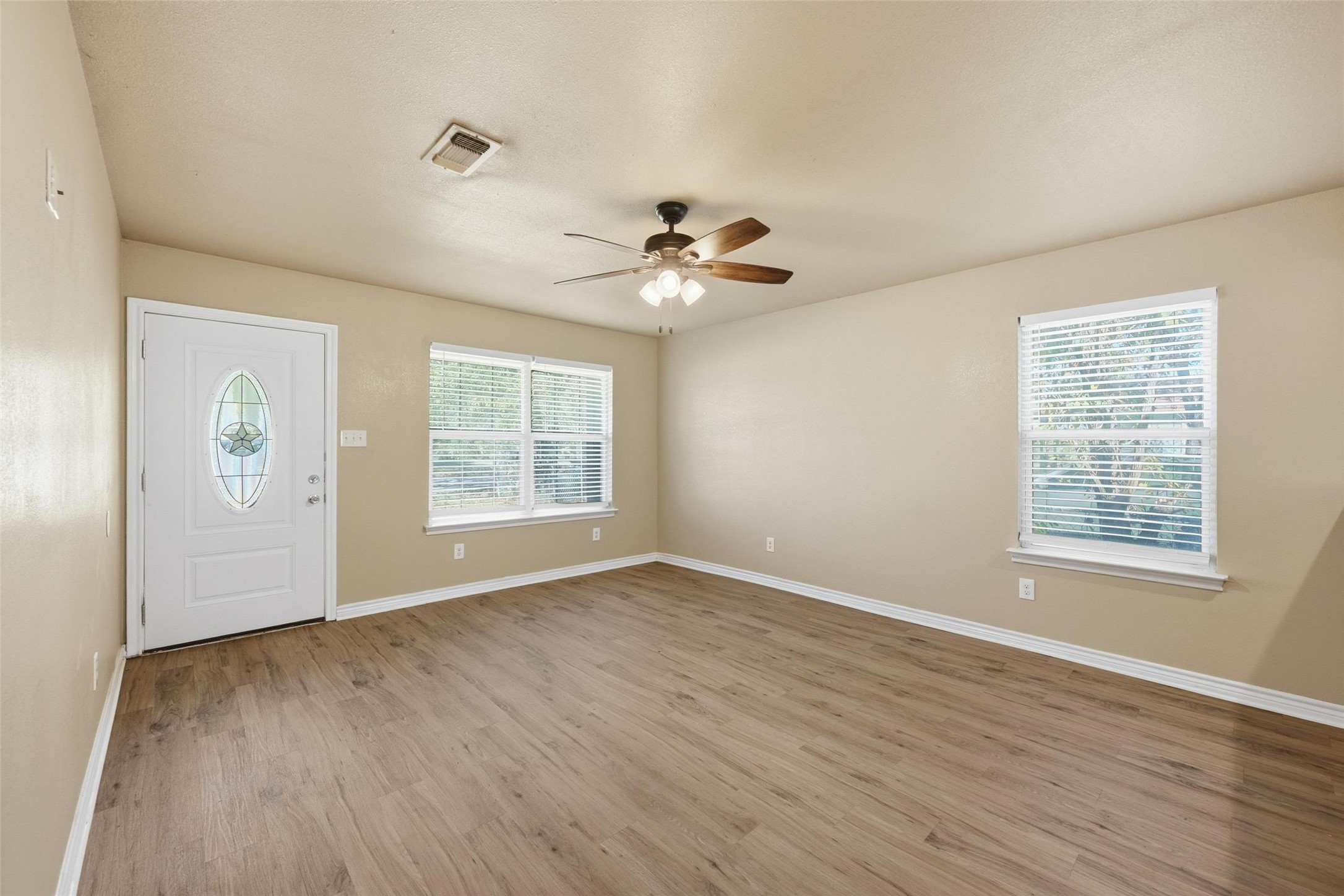 728 W Walker Street Denison TX 75020