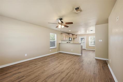 728 W Walker Street Denison TX 75020