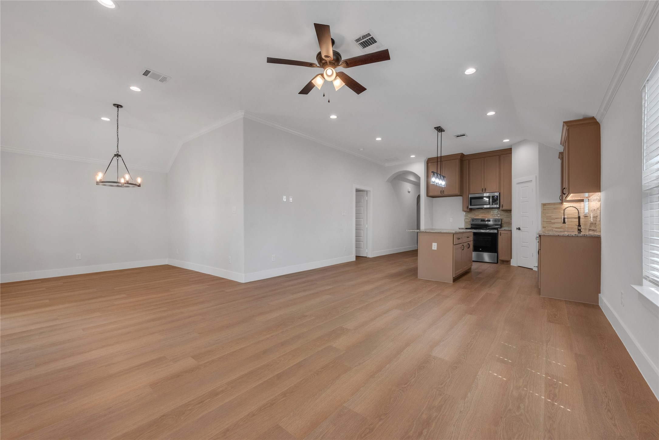 326 S Main Street Cedar Hill TX 75104