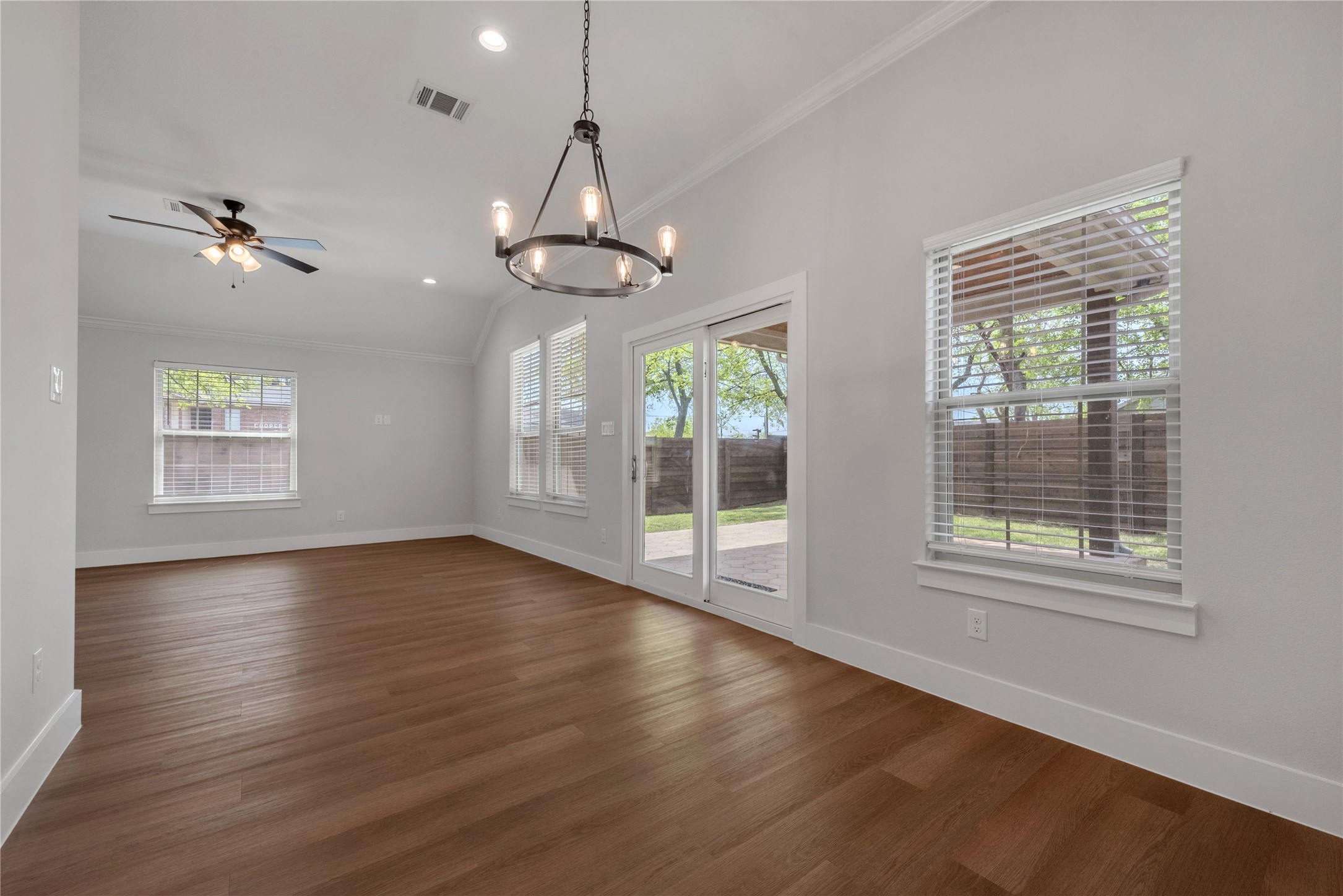 326 S Main Street Cedar Hill TX 75104