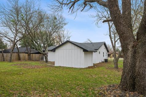 302 Suzanne Street Palmer TX 75152