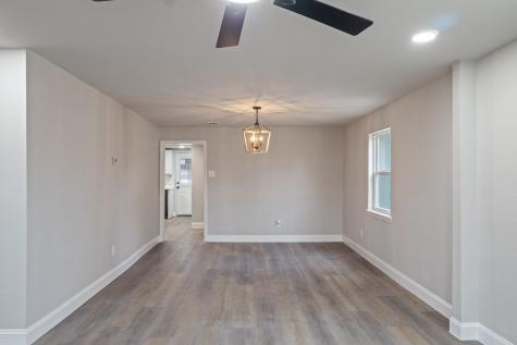 302 Suzanne Street Palmer TX 75152