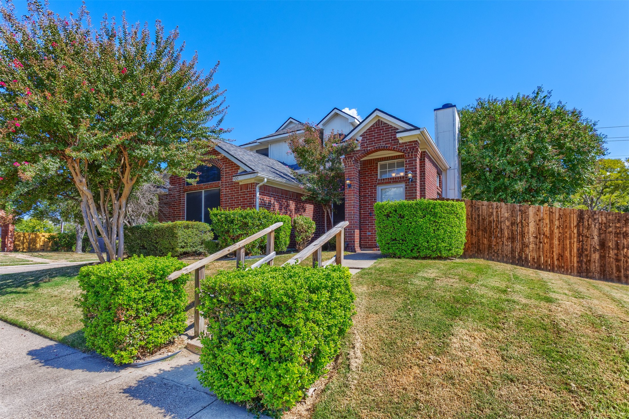 900 Winchester Lane Mesquite TX 75181