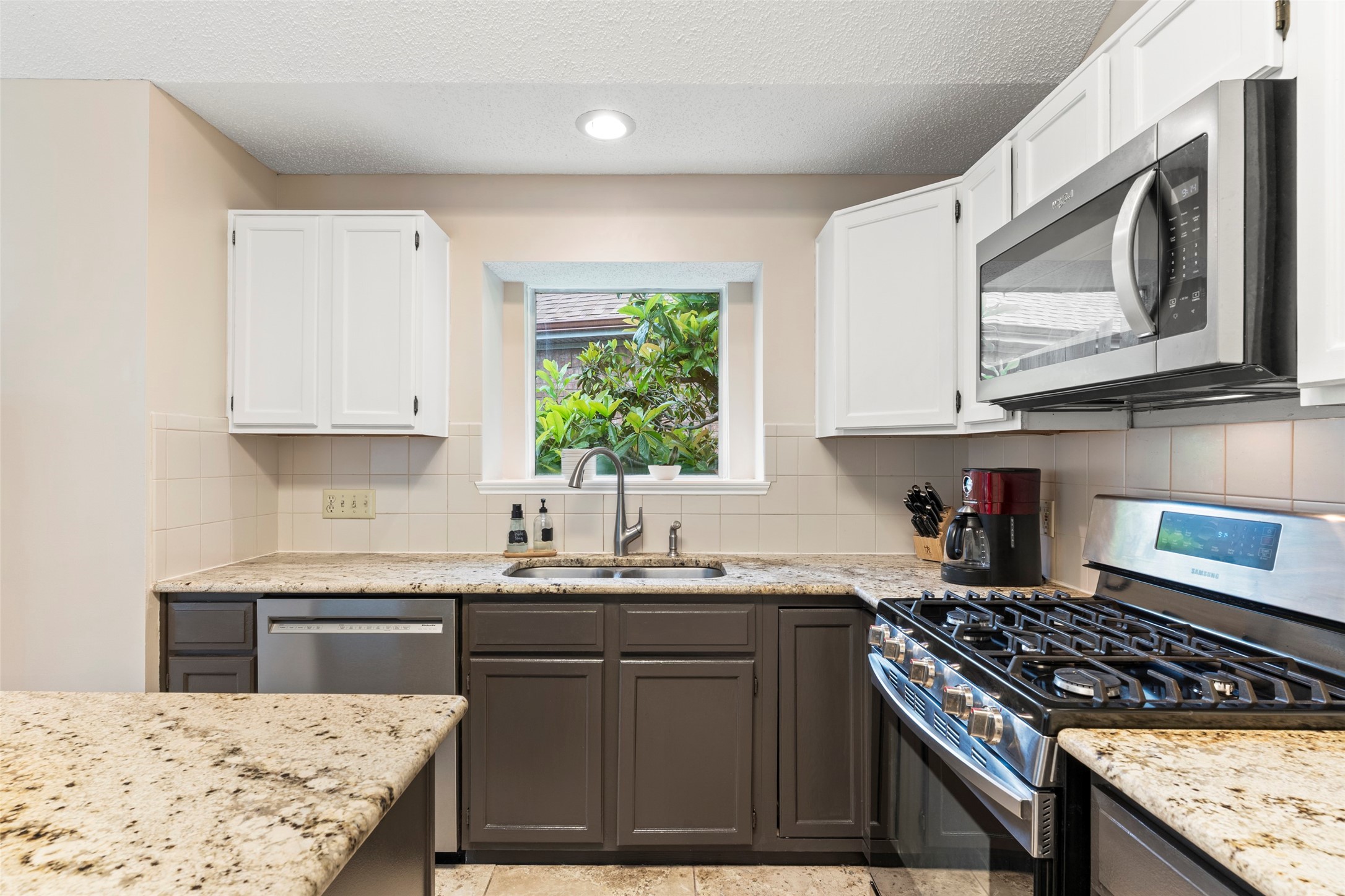 801 Switzer Lane Cedar Hill TX 75104