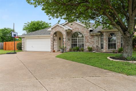 801 Switzer Lane Cedar Hill TX 75104