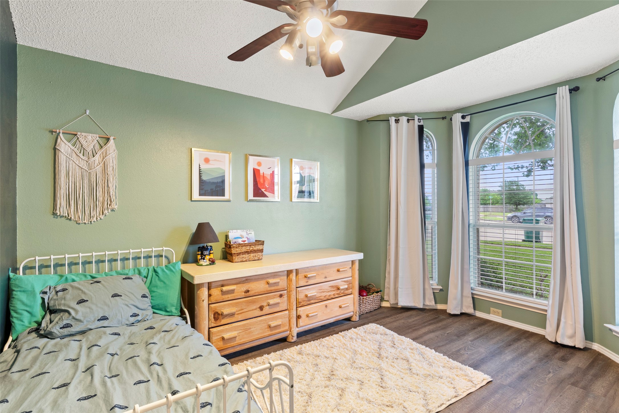 801 Switzer Lane Cedar Hill TX 75104