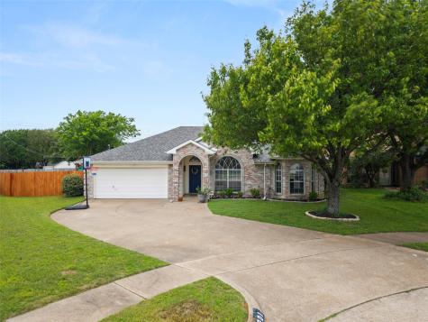 801 Switzer Lane Cedar Hill TX 75104