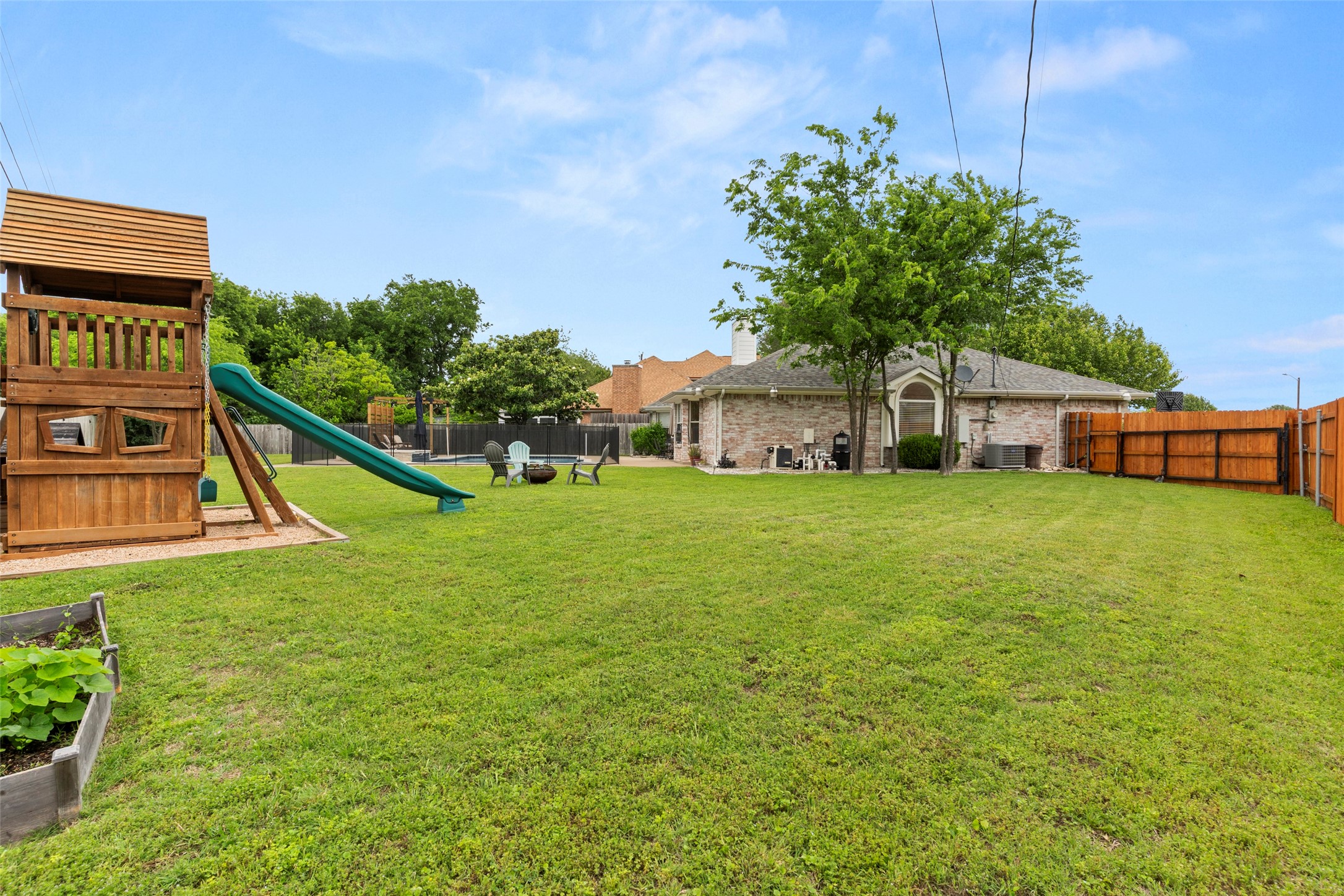 801 Switzer Lane Cedar Hill TX 75104