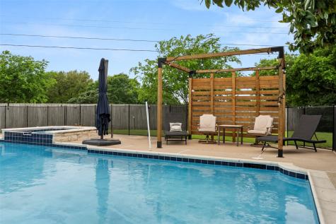 801 Switzer Lane Cedar Hill TX 75104