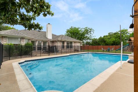 801 Switzer Lane Cedar Hill TX 75104